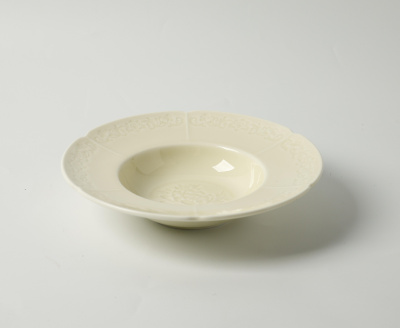 Тарелка глубокая молочная Camelia, глянцевая, 22х4.7 см, фарфор (JET, арт. HS231976)