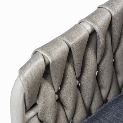 Кресло гостевое из искусственного ротанга с подушками GCV17013V-D