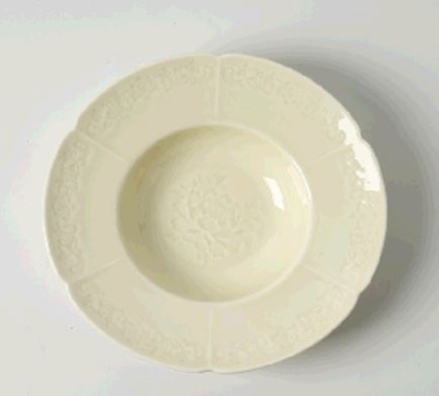 Тарелка глубокая молочная Camelia, глянцевая, 22х4.7 см, фарфор (JET, арт. HS231976)