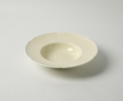 Тарелка глубокая молочная Camelia, глянцевая, 22х4.7 см, фарфор (JET, арт. HS231976)