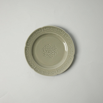 Тарелка плоская зеленая Camelia, глянцевая, 21.2х2 см, фарфор (JET, арт. HS231649)