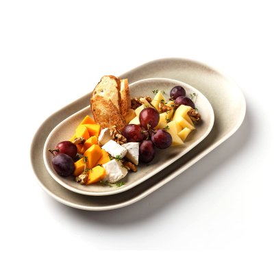 Блюдо овальное бежевое, полуматовое, 33 х 17,5 х 2,7 см, фарфор (JET, арт. 17176778 HL1040870)